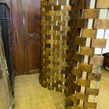 wooden cube screen