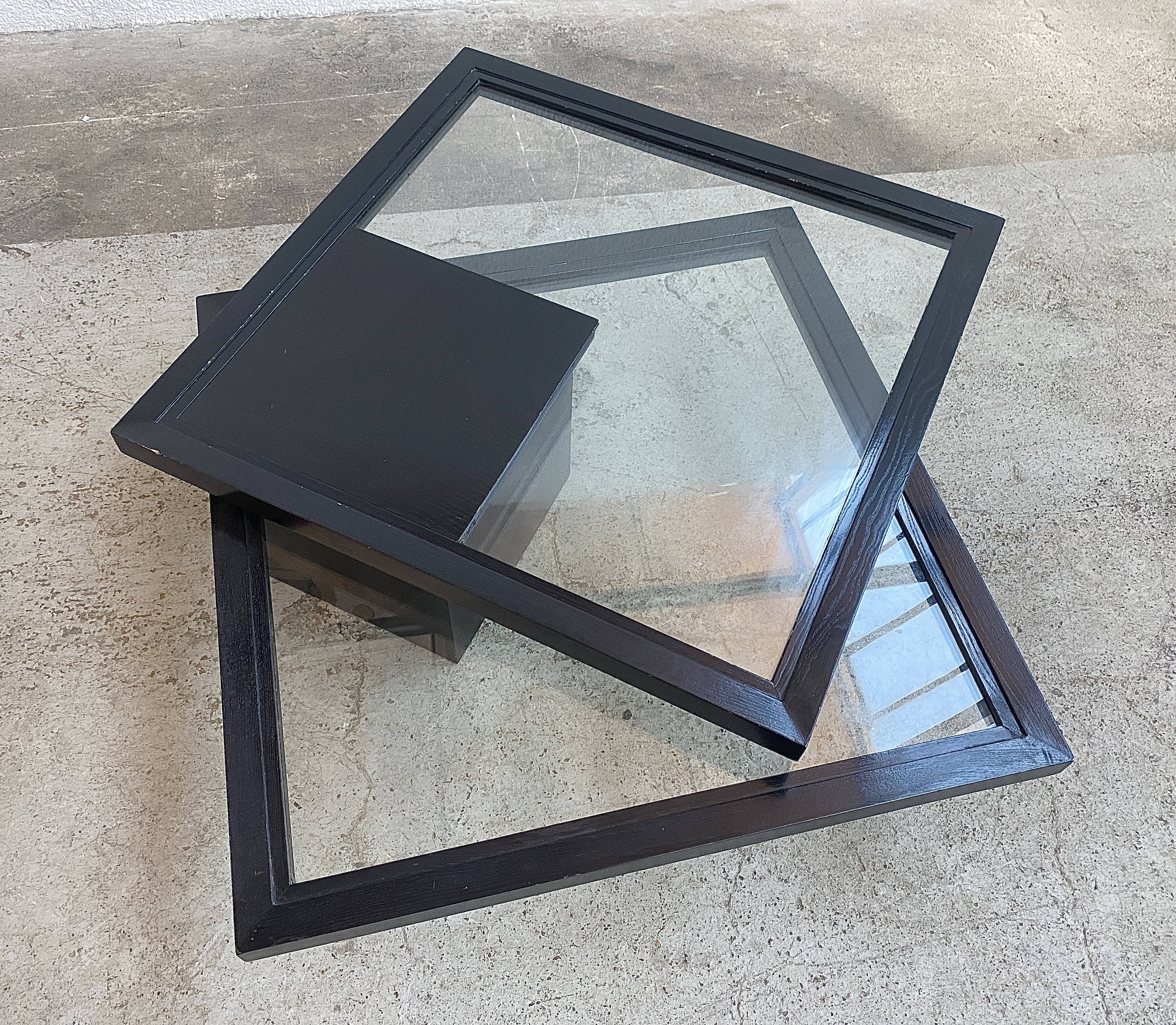 Coffee table with rotating top