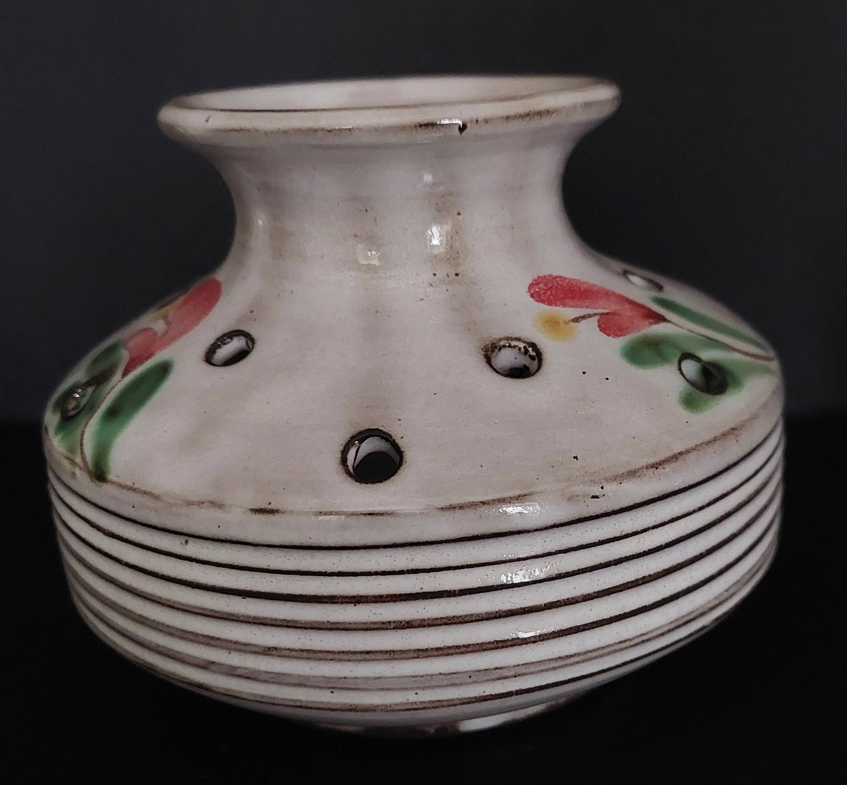 Vintage flower spade vase