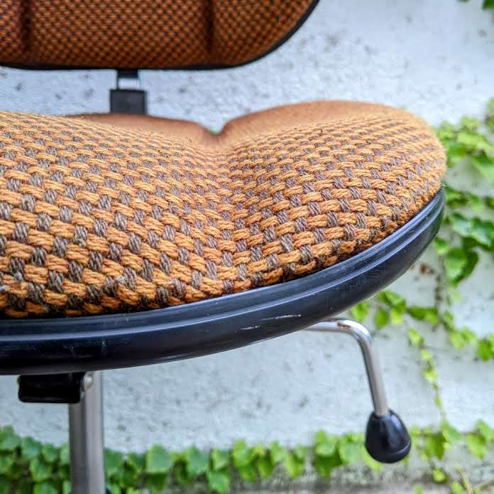 Swivel office chair on wheels 70s