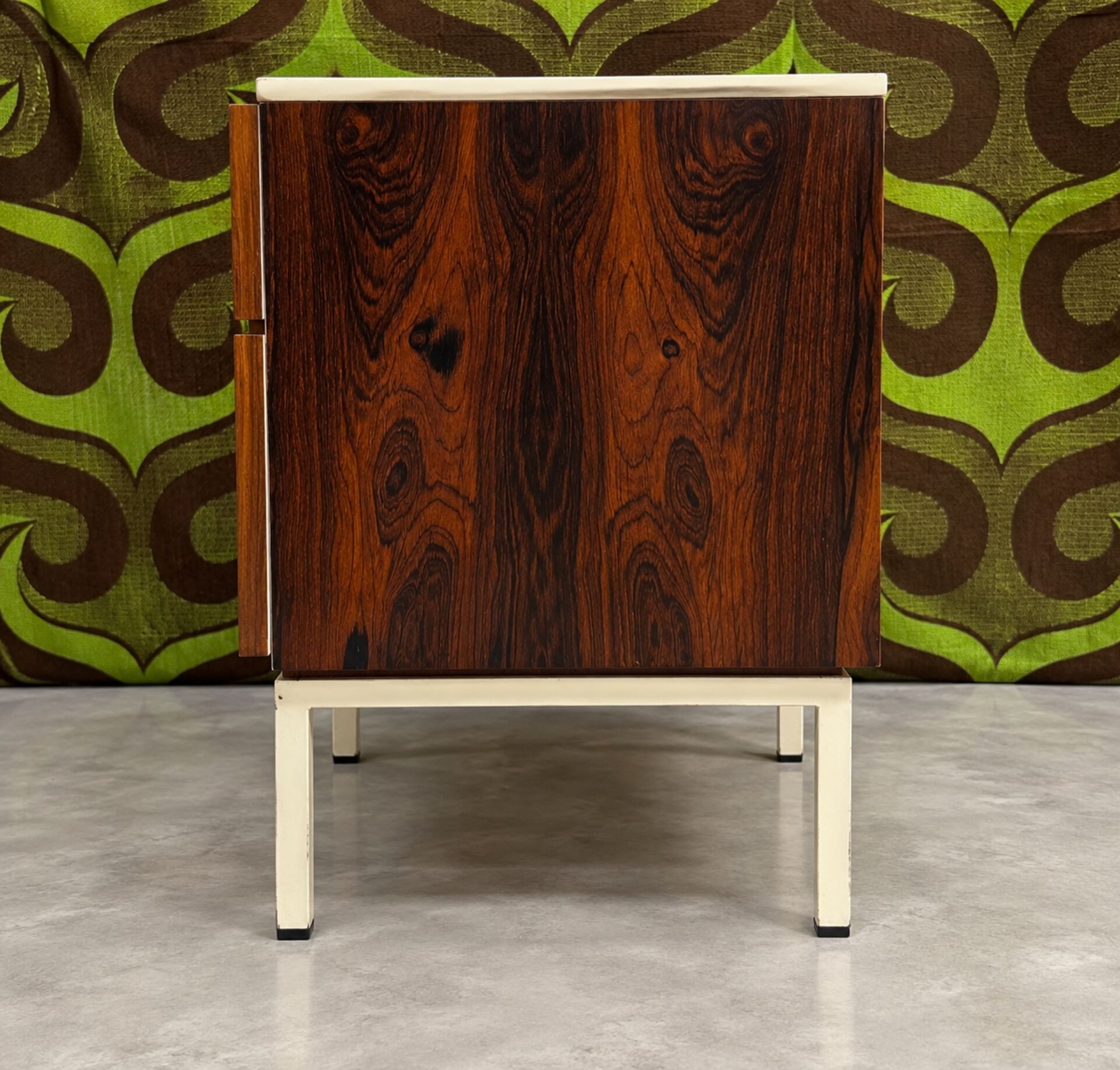 Small vintage rosewood piece of furniture – 60s/70s – metal base.