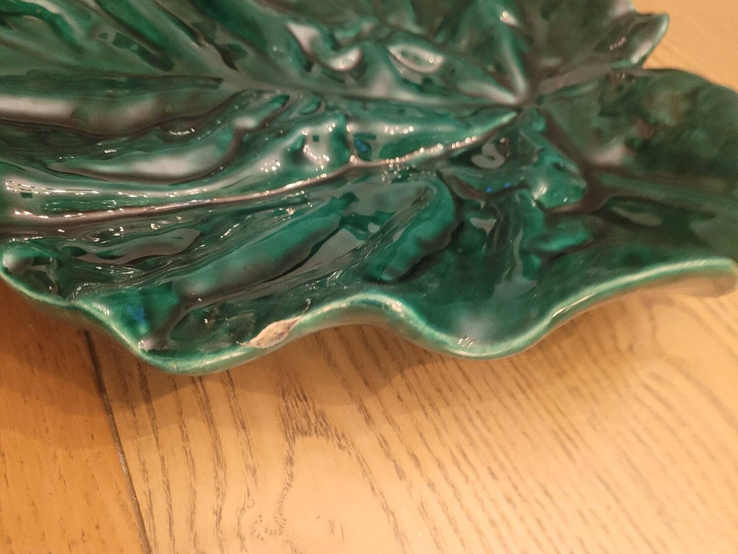 Large green enameled leaf dish