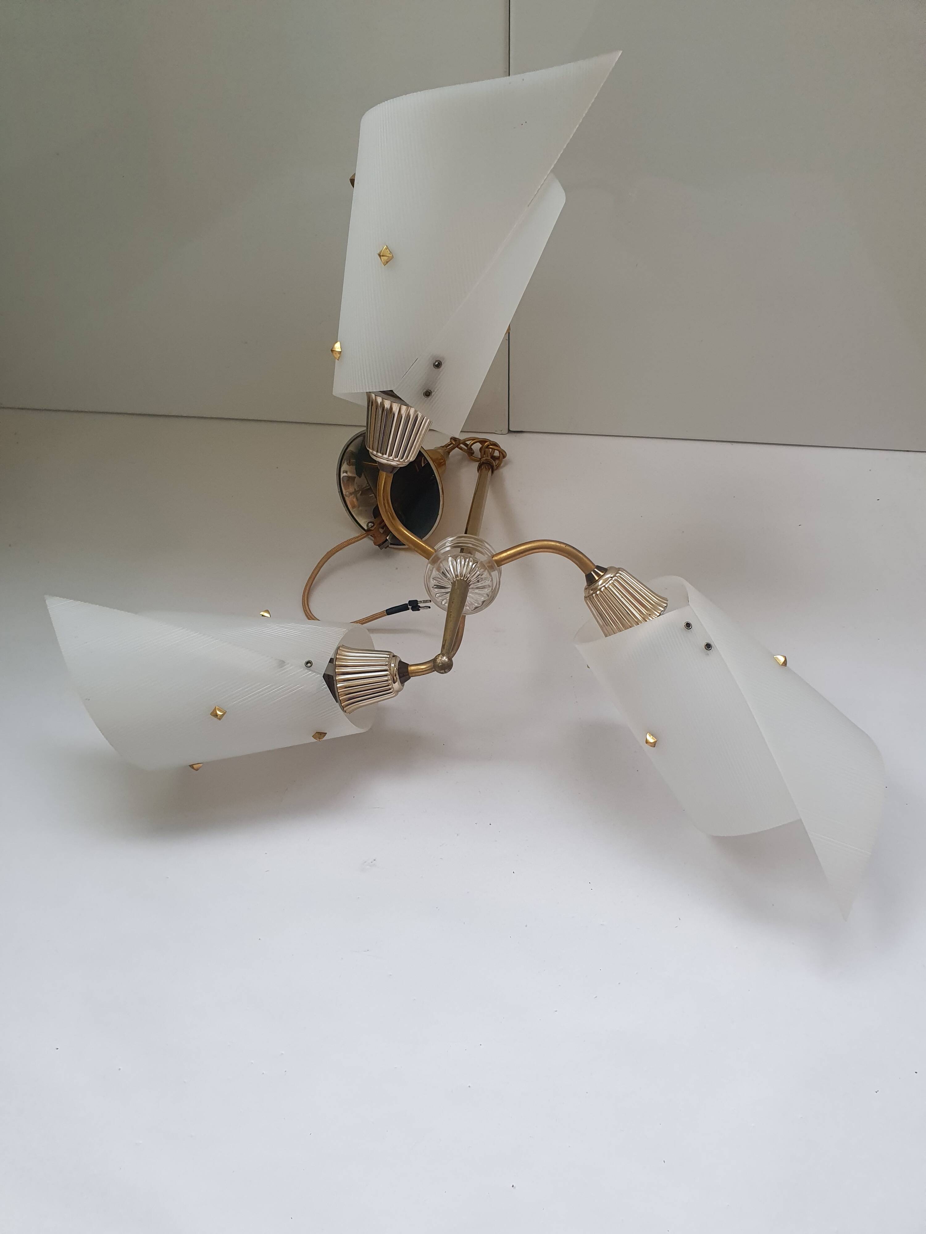 50s rockabilly three-light chandelier