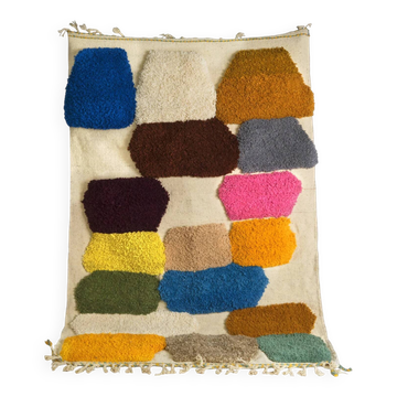 Vintage Moroccan rug with pop colours from the 1970s.