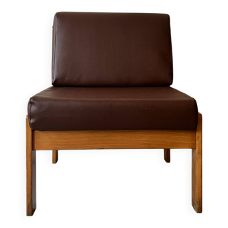 Chauffeuse moderniste en bois, design 1970