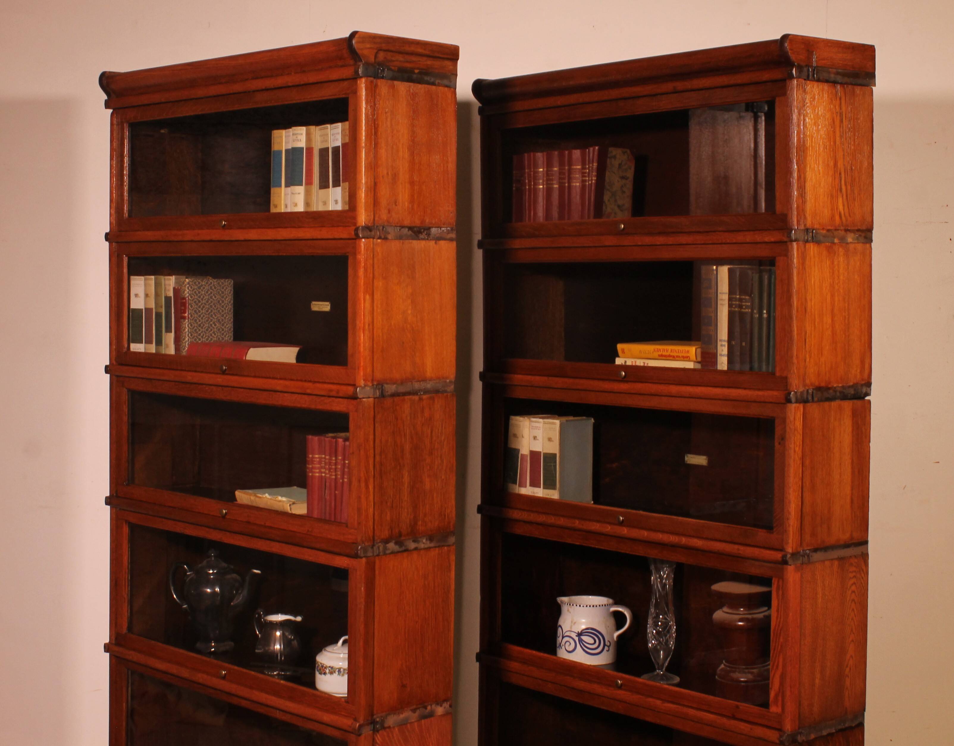 paire de bibliothèque Globe Wernicke en chêne circa 1900