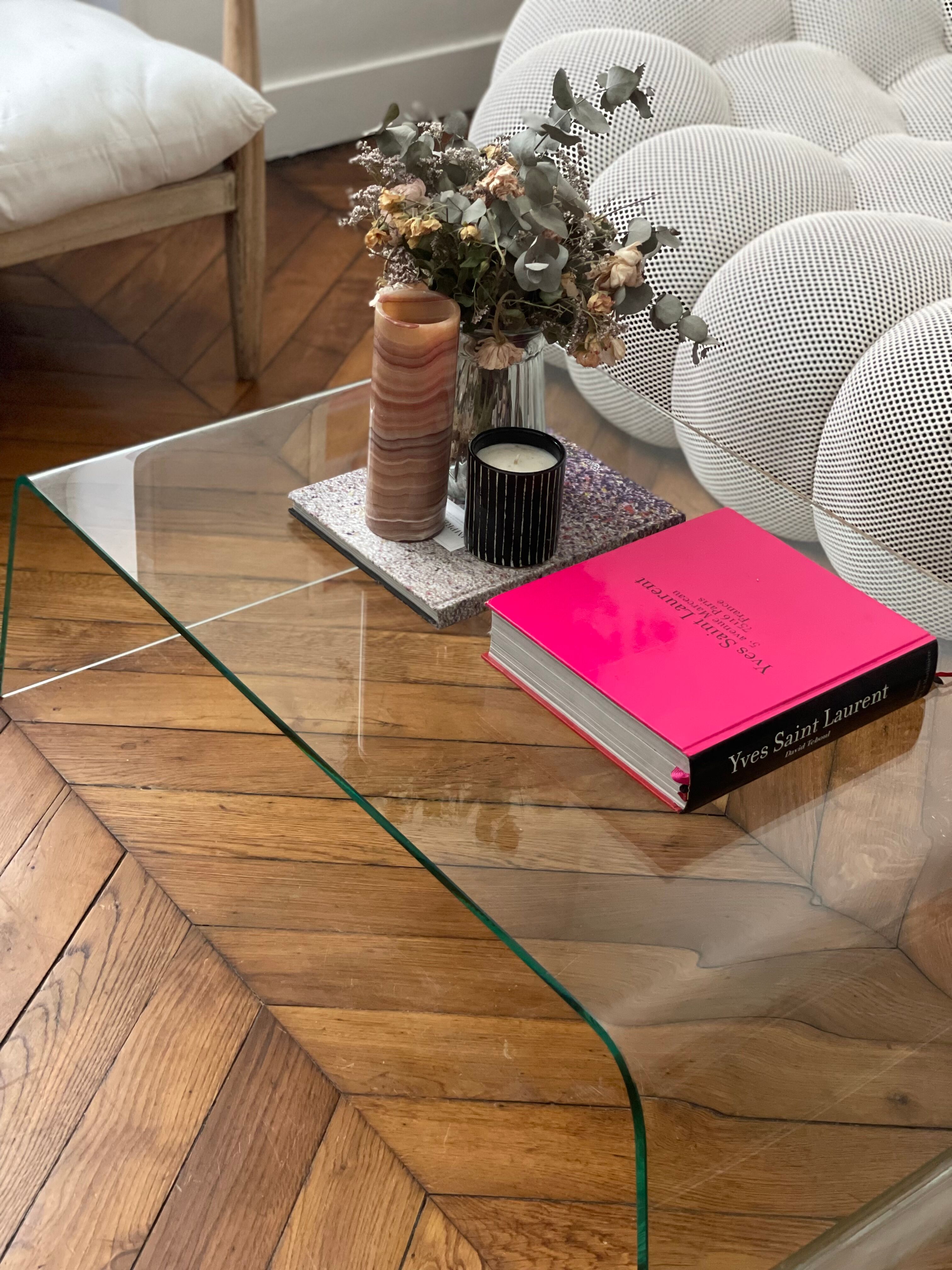 Vintage coffee table in curved corrugated tempered glass minimalist design