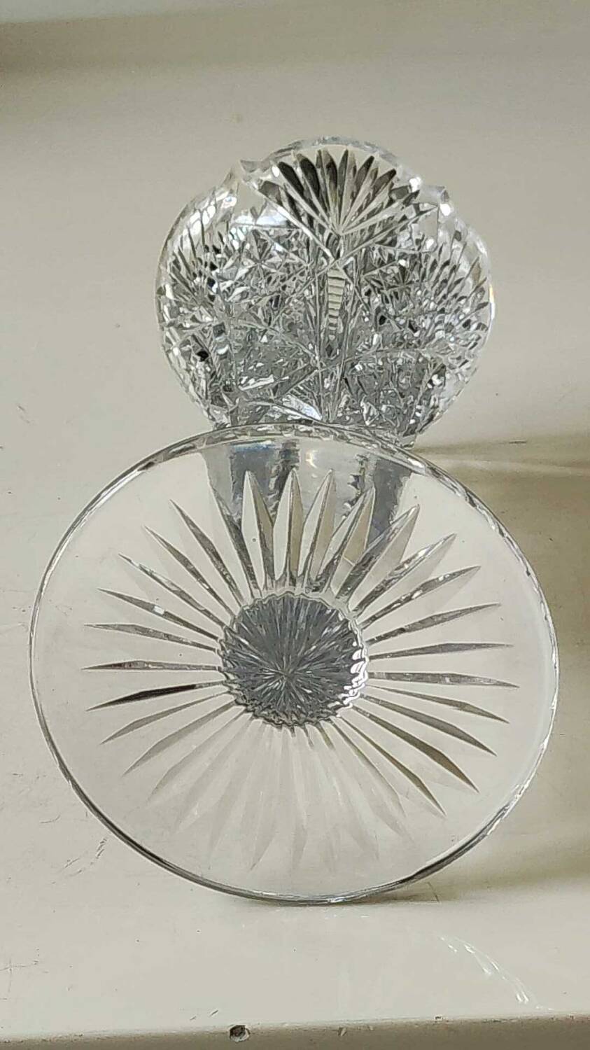 Tulip-shaped single-flower vase. Bohemian crystal. Stars/crosses, 21 cm