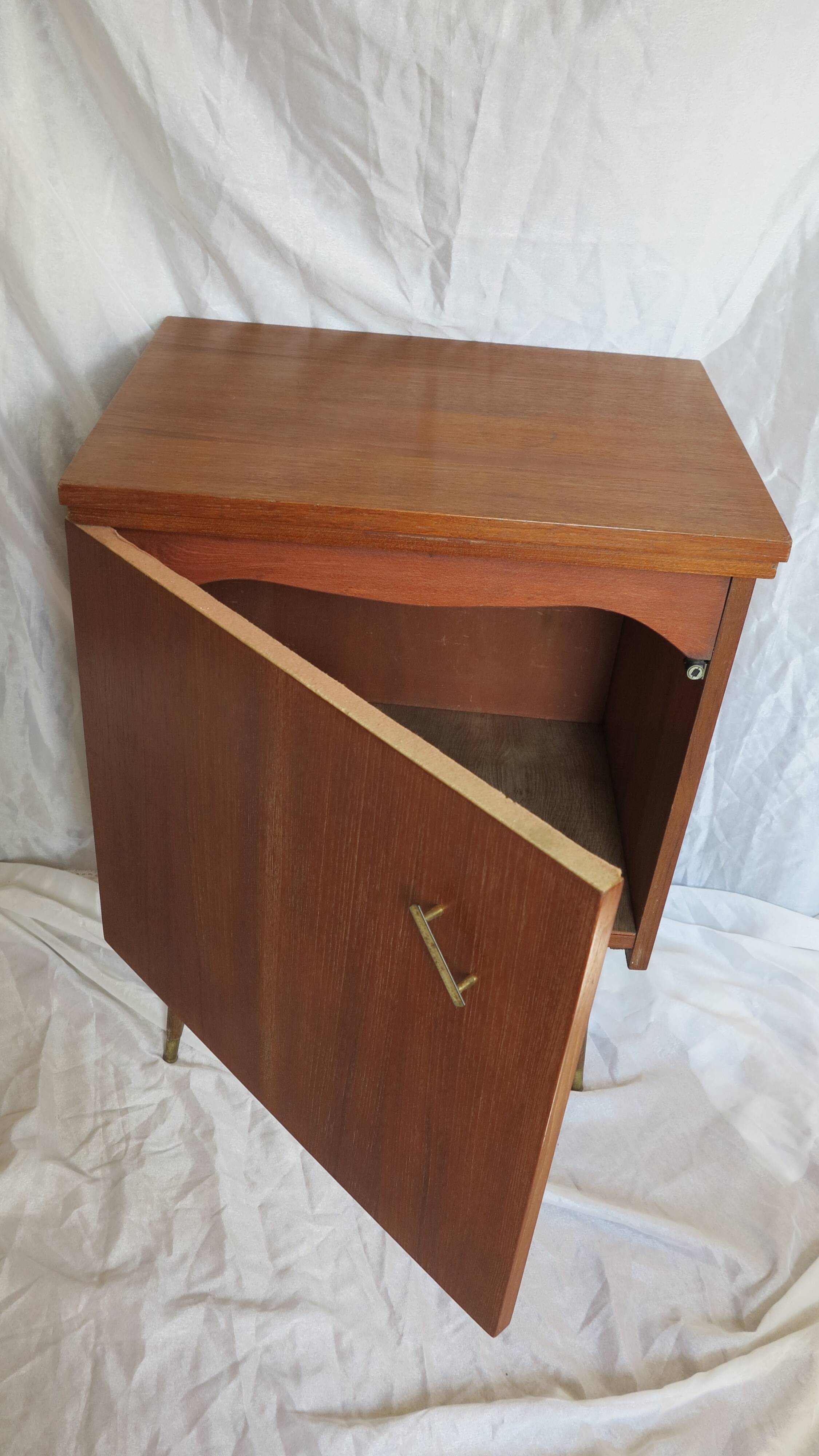 petit buffet 1 porte années 60