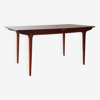 Large extendable rosewood dining table