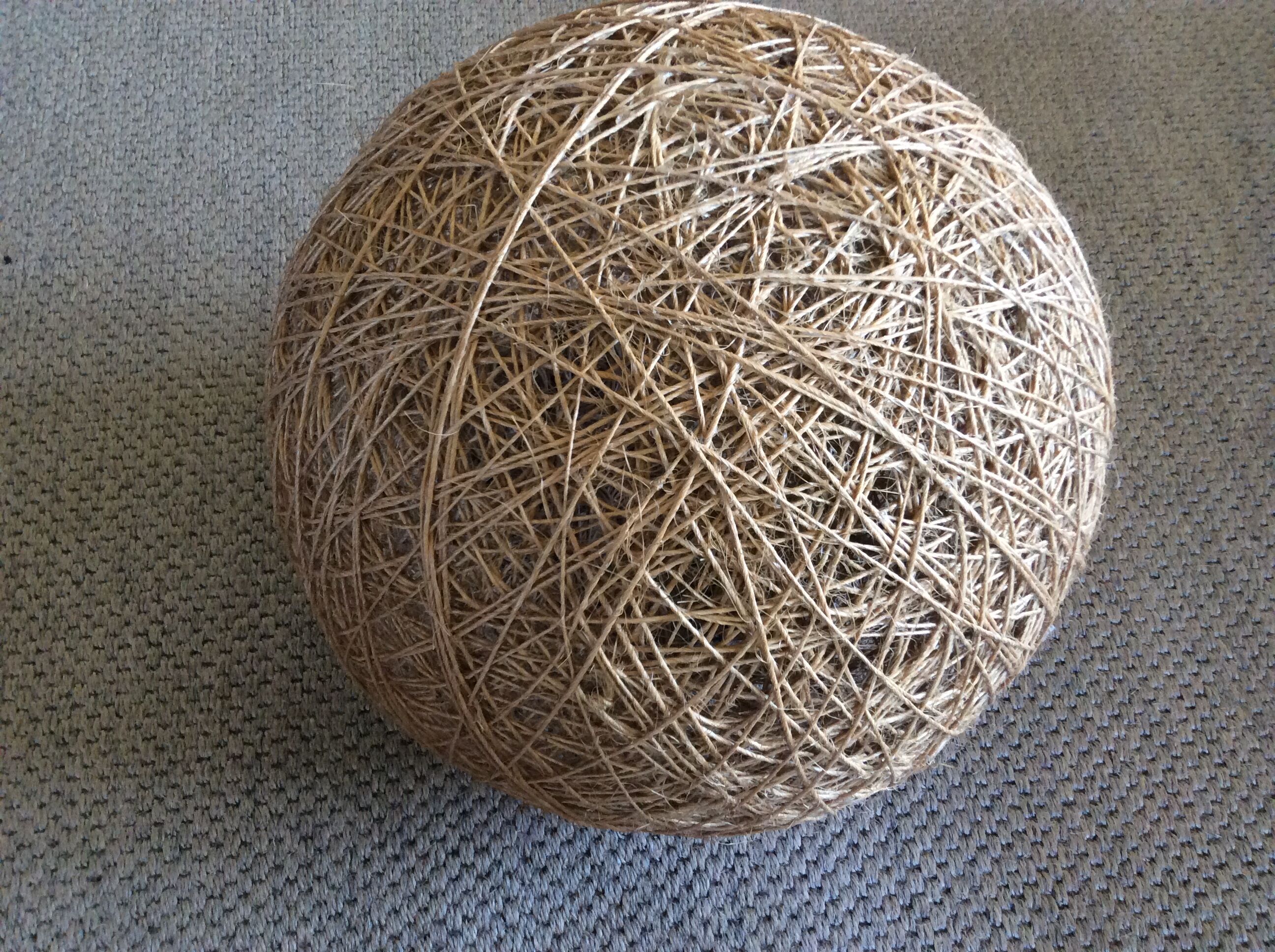 Rope ball suspension