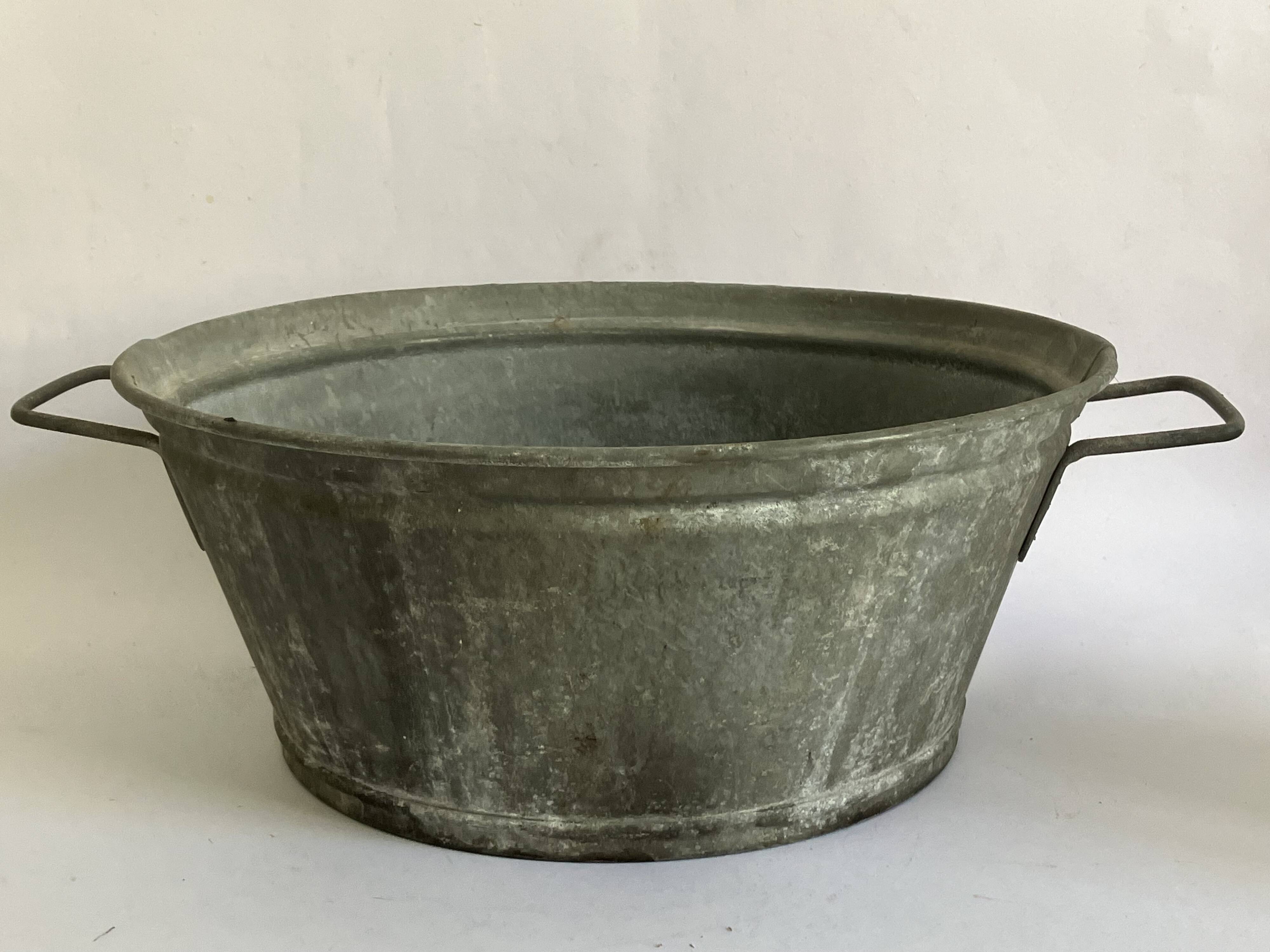 Zinc basin