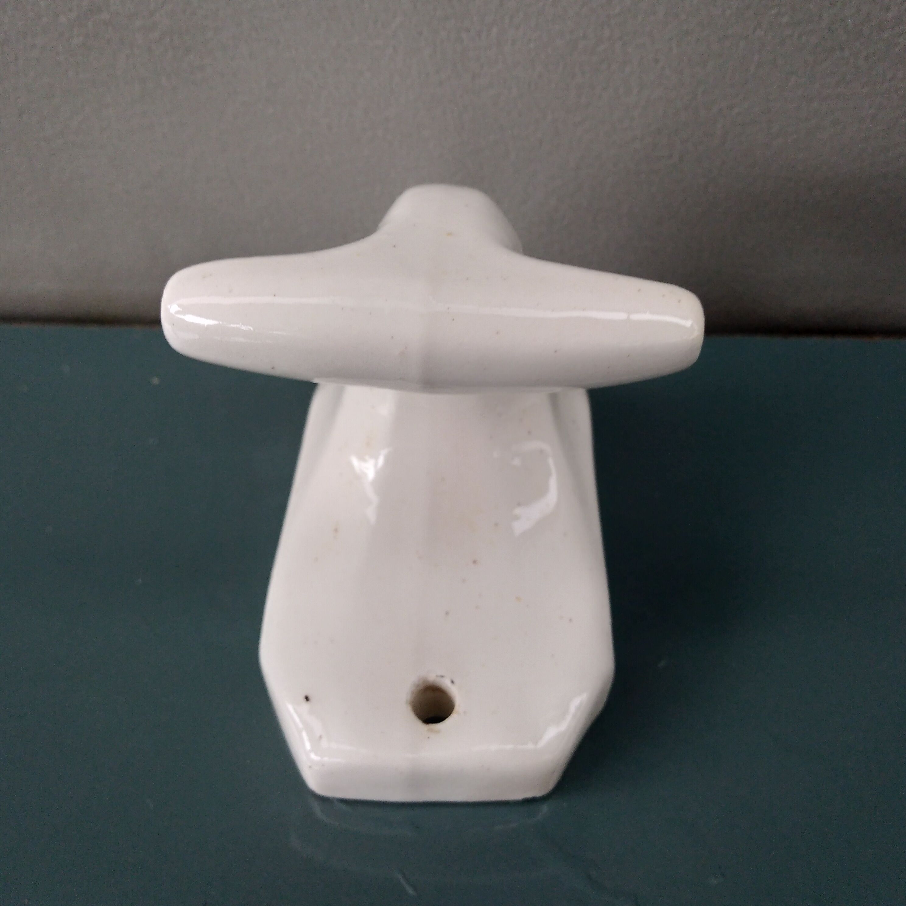 Coat rack in white art deco porcelain