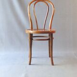 Thonet bistro chair N°18 art nouveau wood seat, production 1925