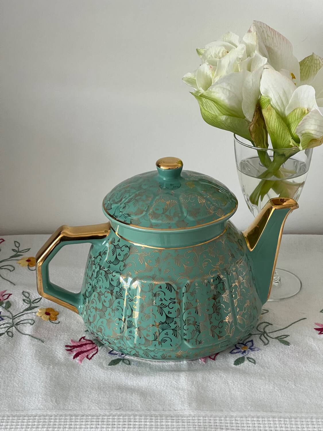 Art Deco Pegasus teapot