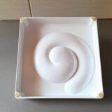 Cendrier SPIROS, Eleonore Peduzzi Riva pour Artemide, 1970.