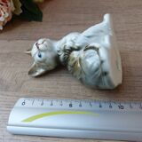 Vintage porcelain sitting cat figurine taiwan collection