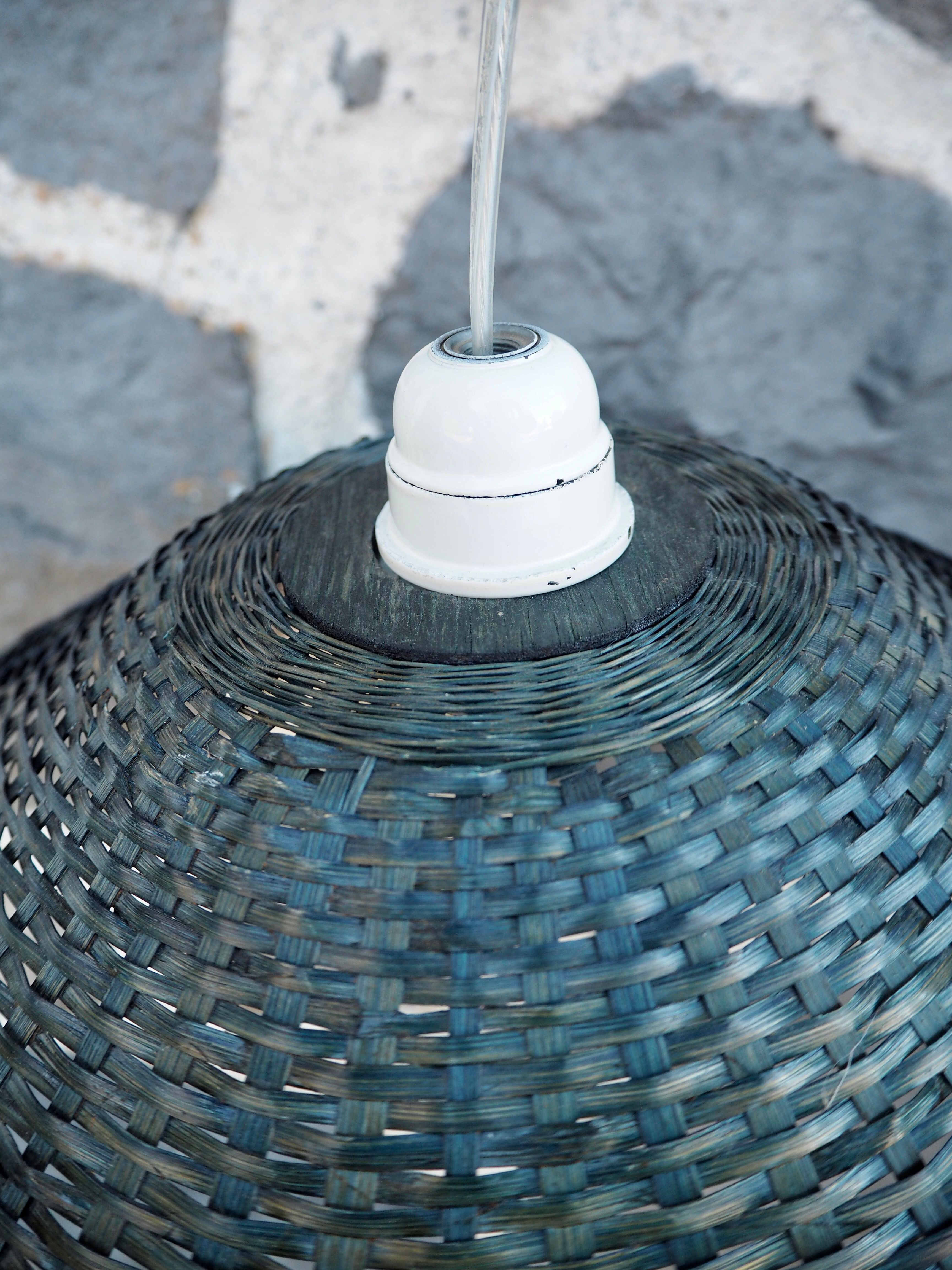 Blue wicker flower pendant lamp