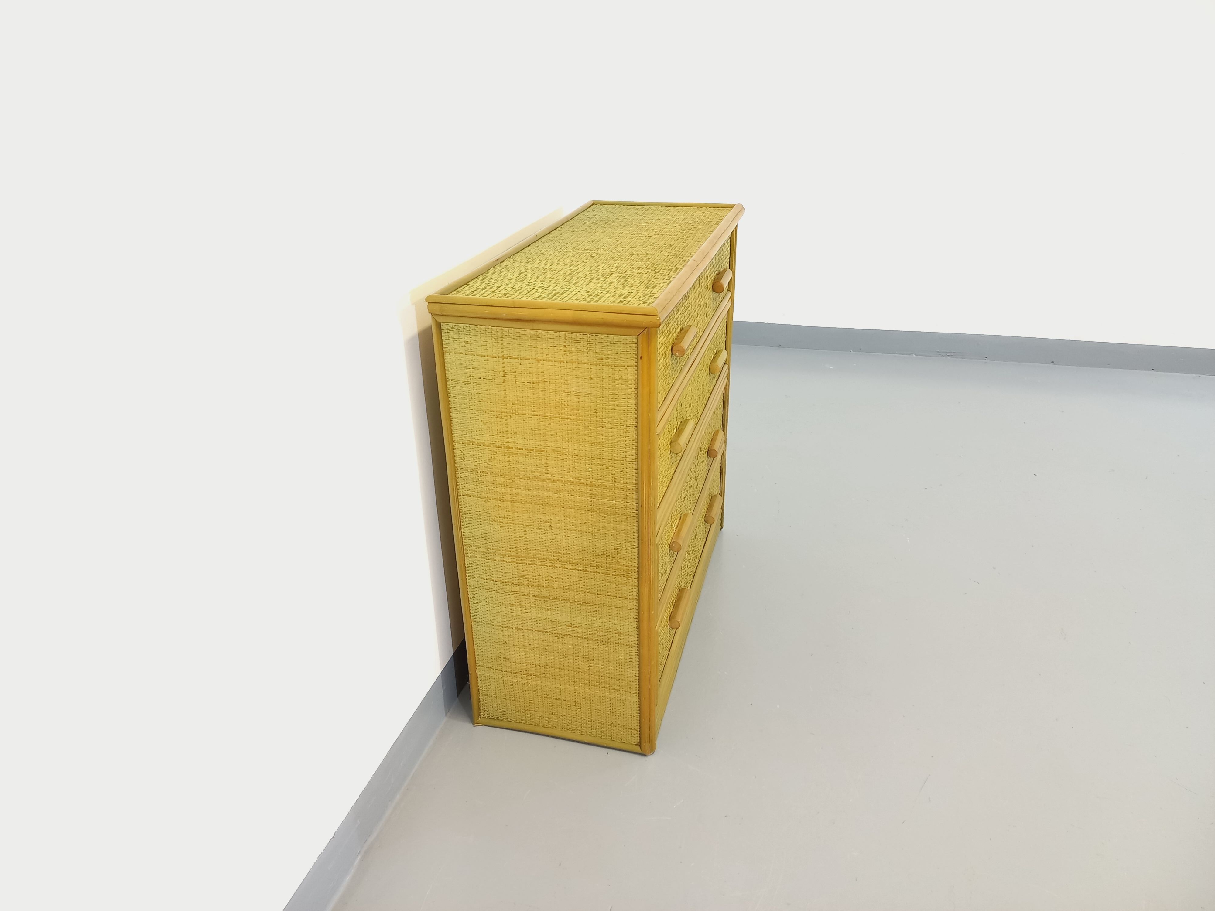 Vintage rattan and rattan chest of drawers from the 70s