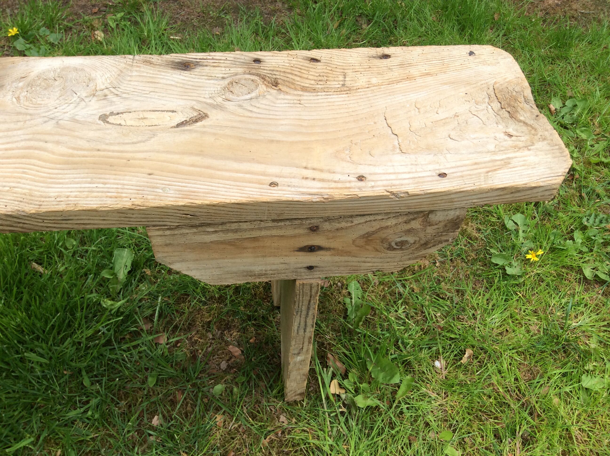 Banc brutaliste