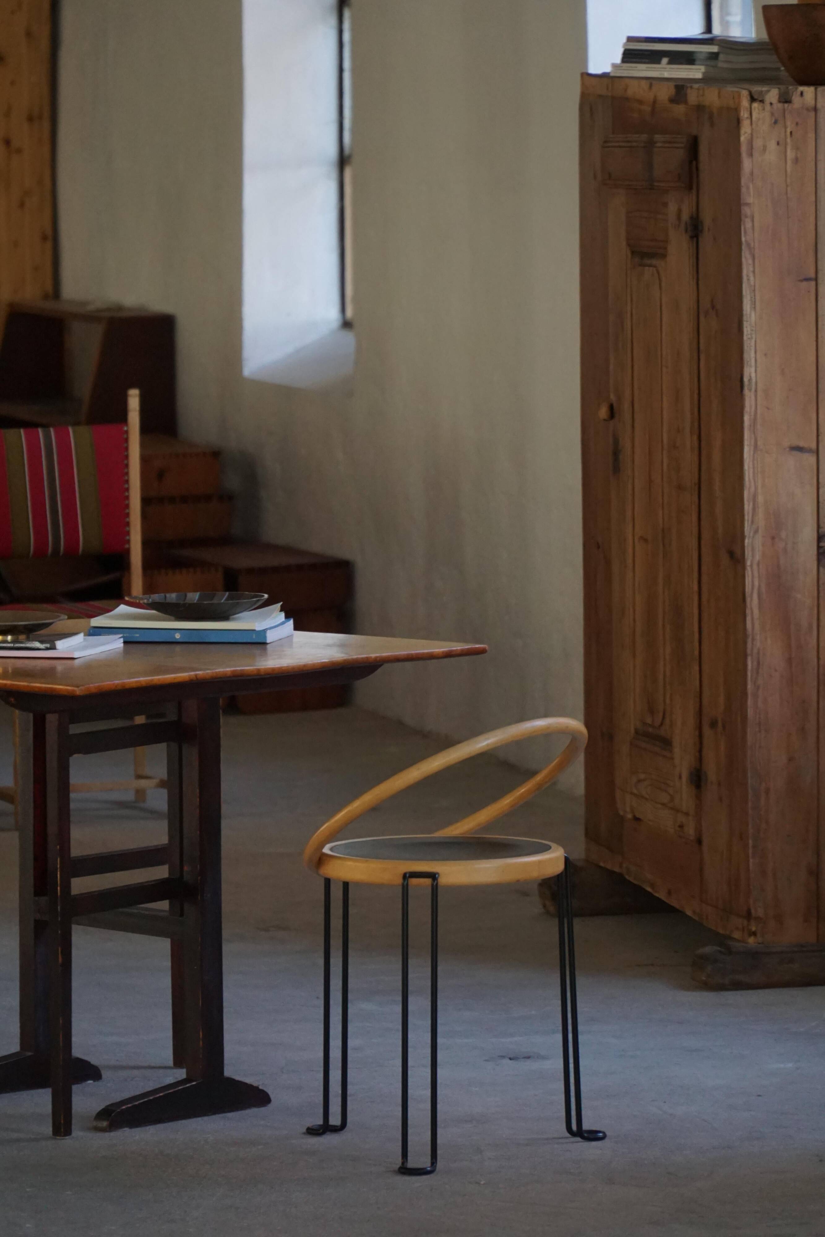 Set of 4 sculptural dining chairs "Oblado" by Børge Lindau, modern Scandinavian, 1980.