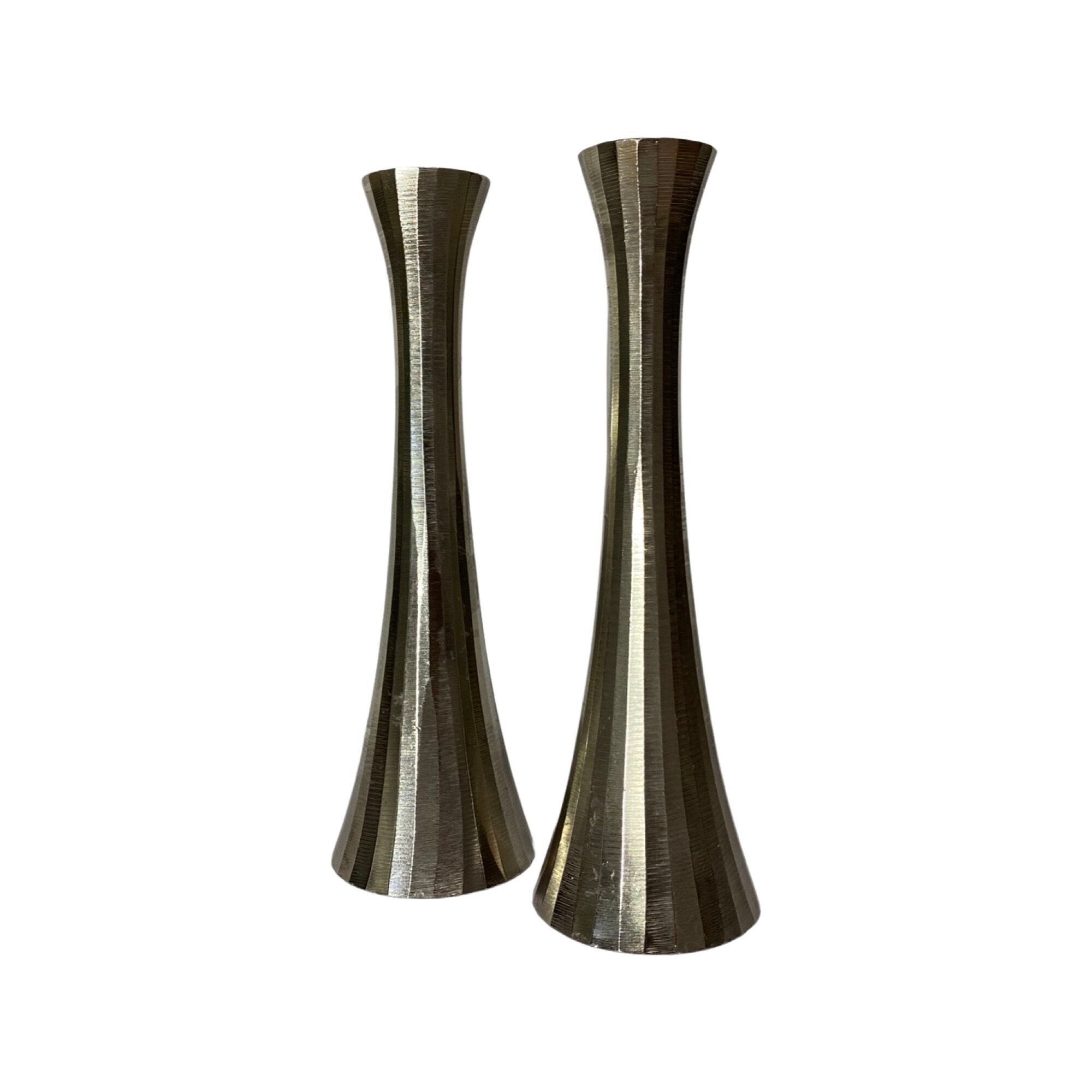 Ensemble de 2 bougeoirs brossés bougeoirs en métal vintage de couleur argent des années 1970