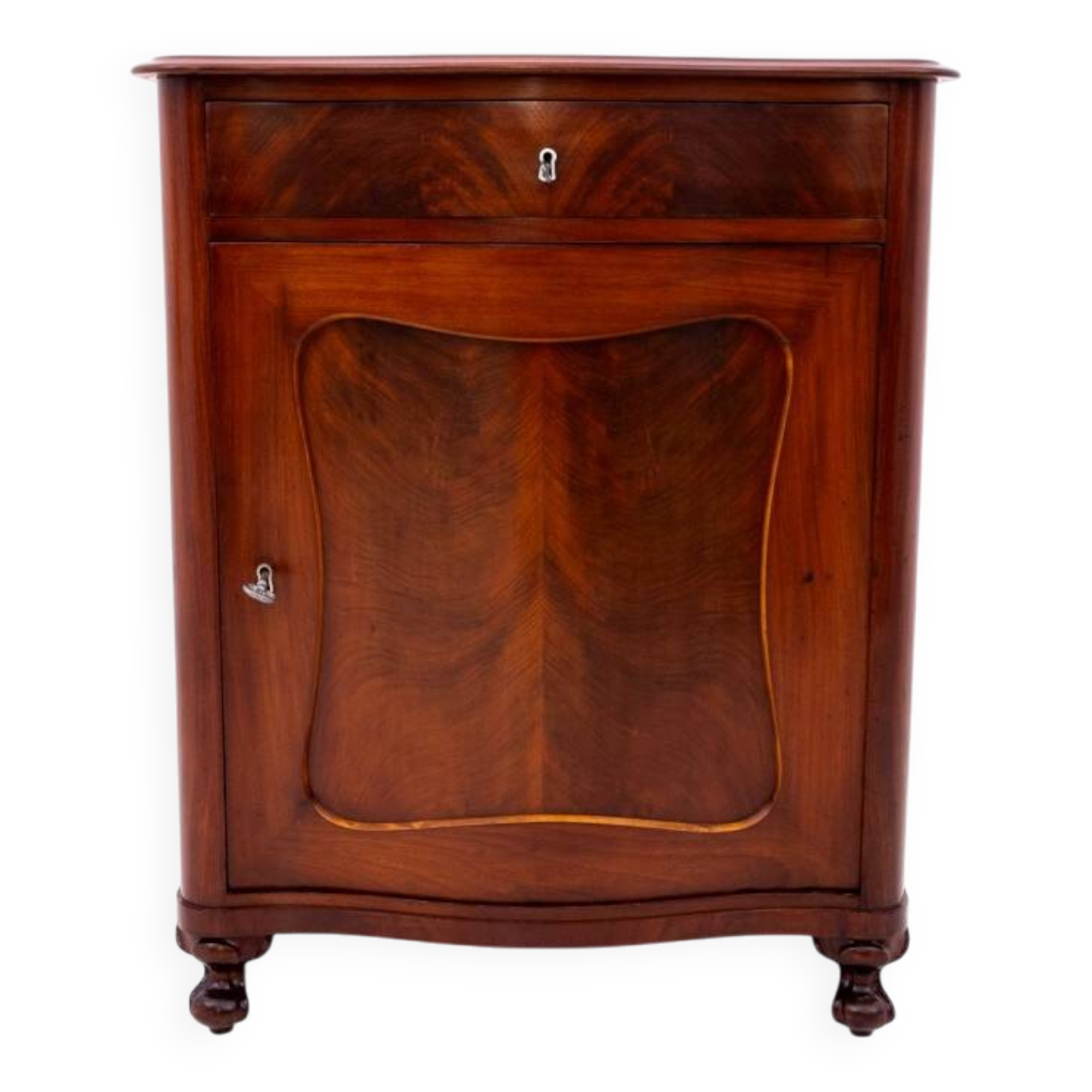 Commode en acajou, fin du XIXe siècle, Europe du Nord.