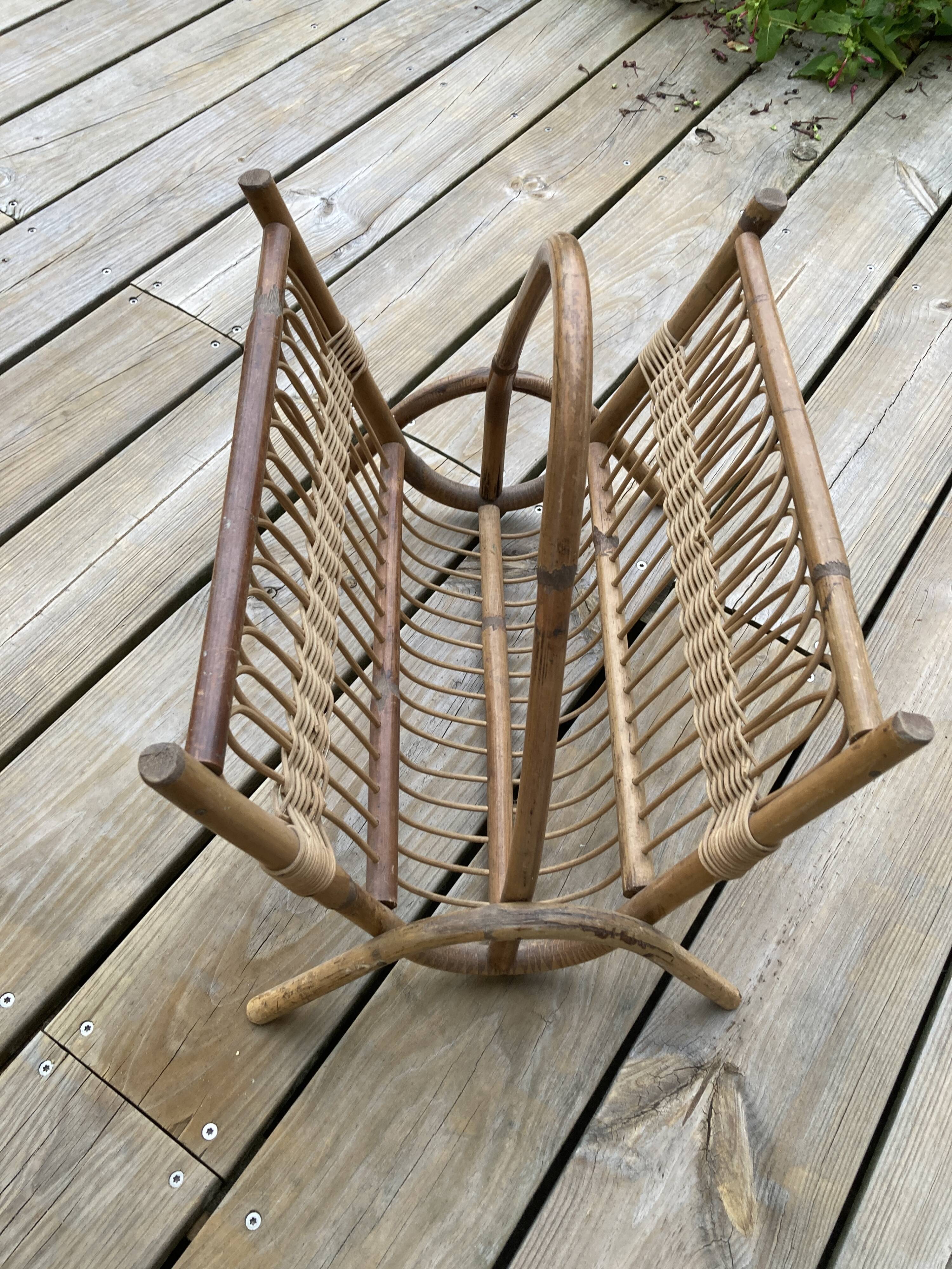 Porte-revues rotin vintage