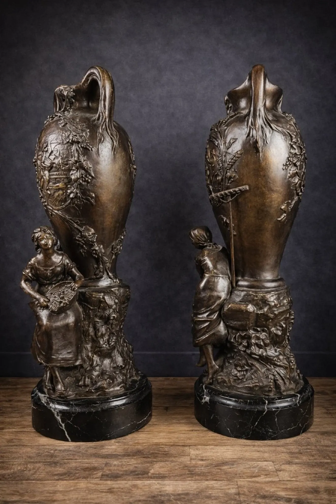 François Moreau: Large pair of vases from the Napoléon III period