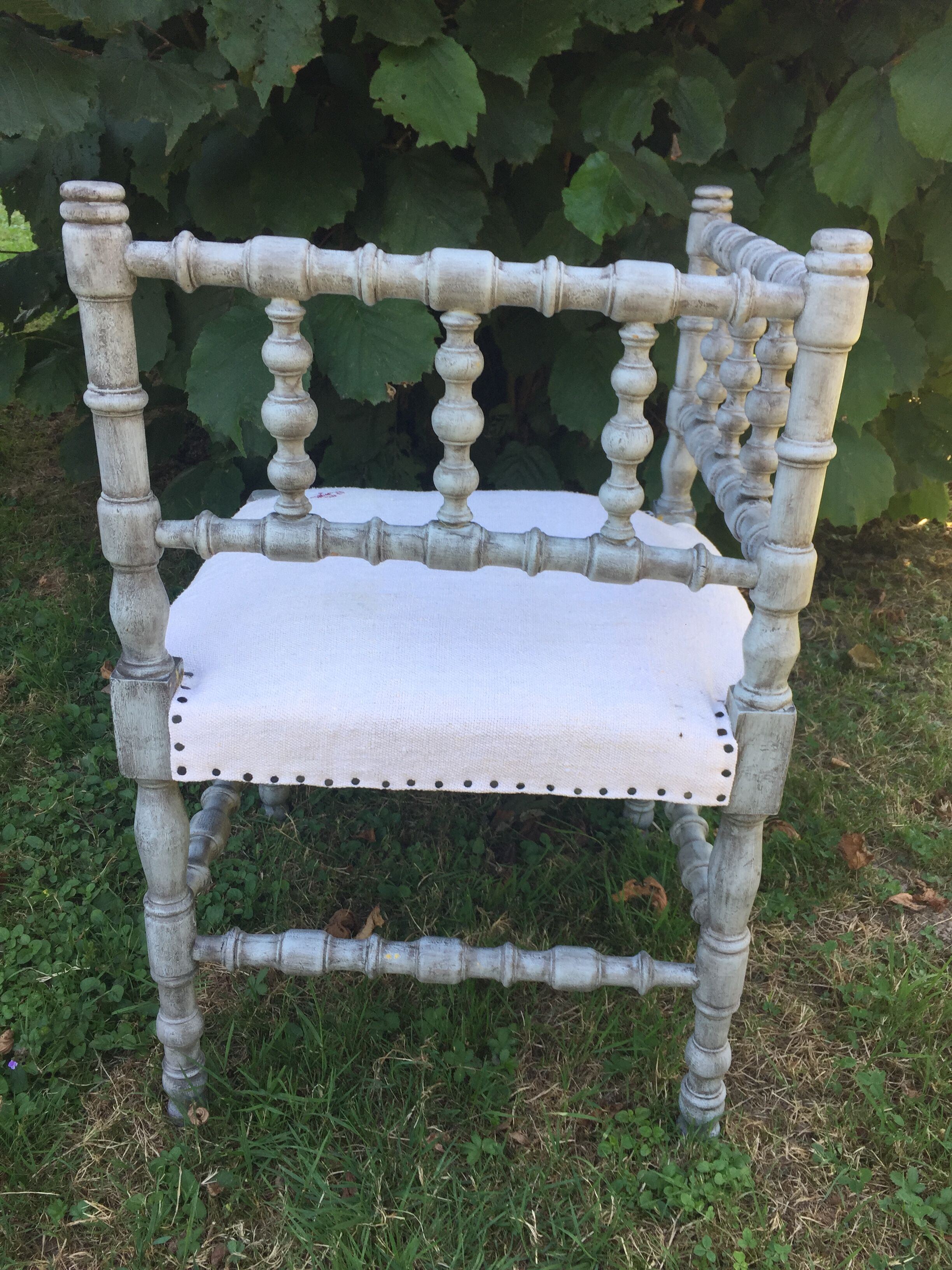 Corner antique chair