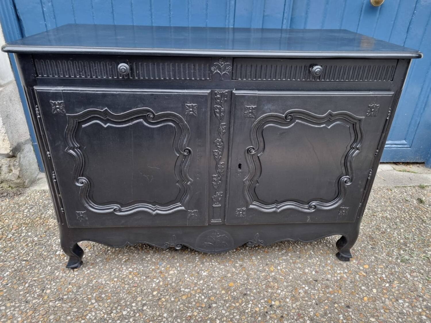 Black Louis XV low sideboard