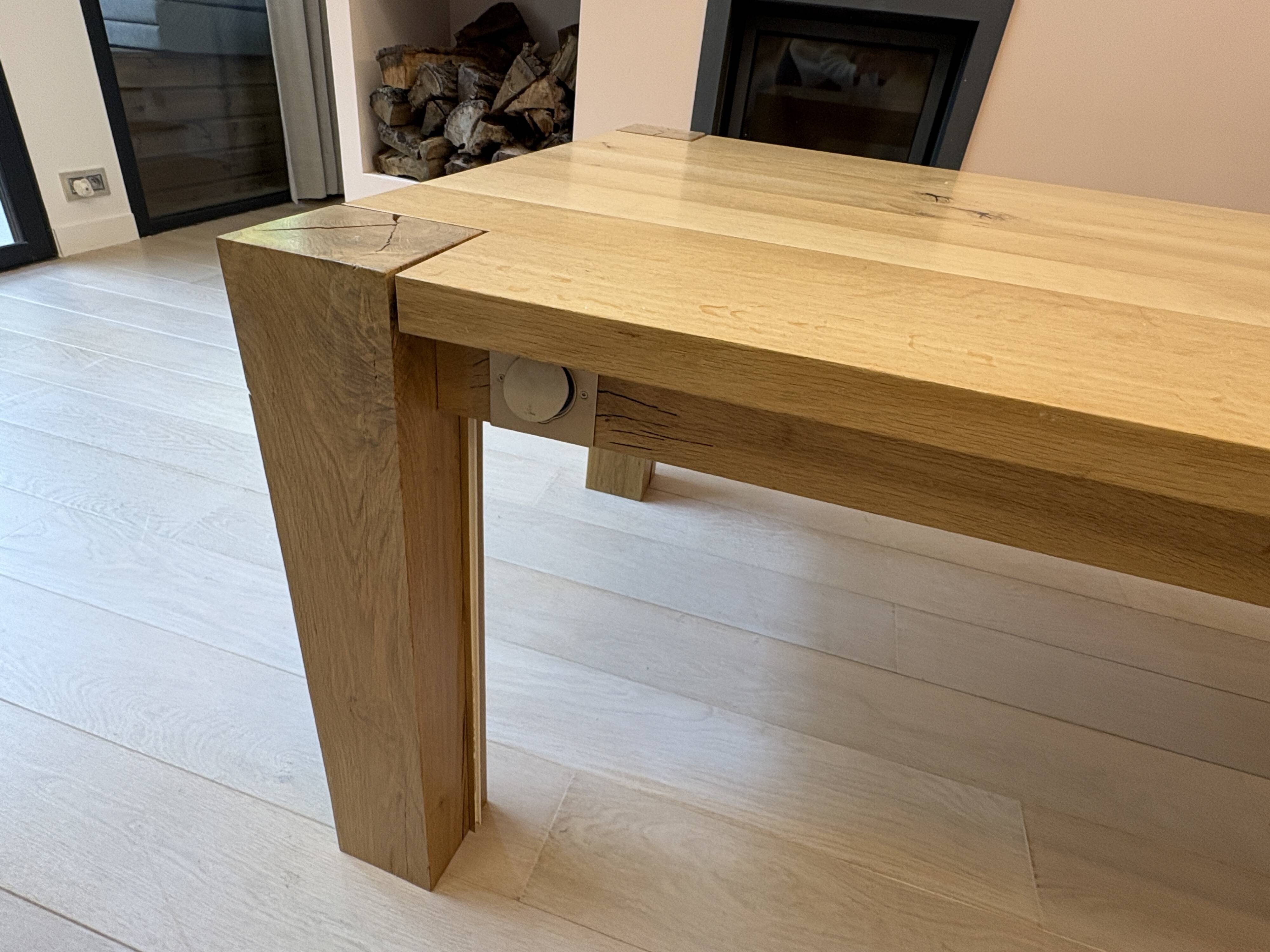 Table en chêne massif