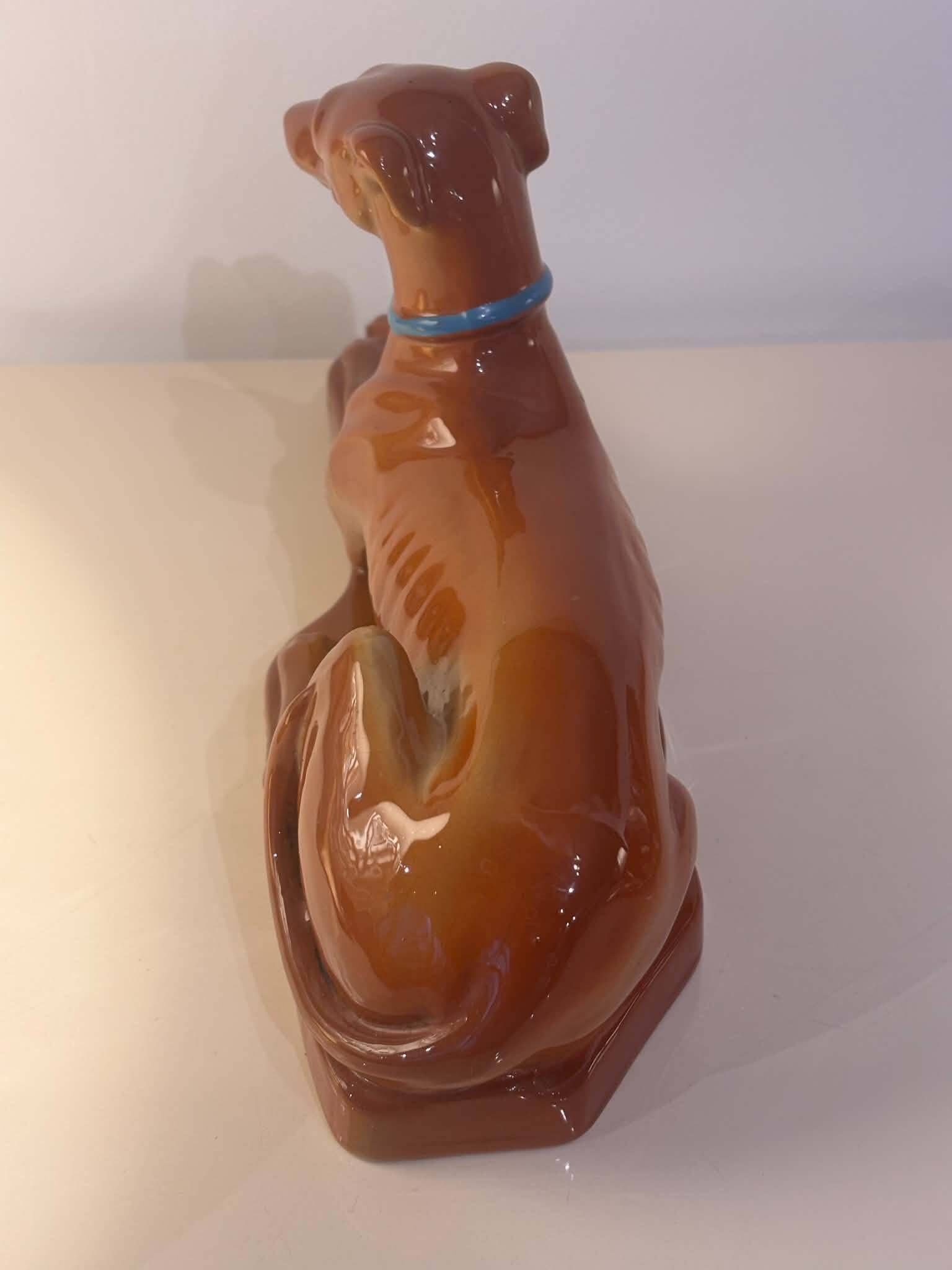 Figurine lévrier