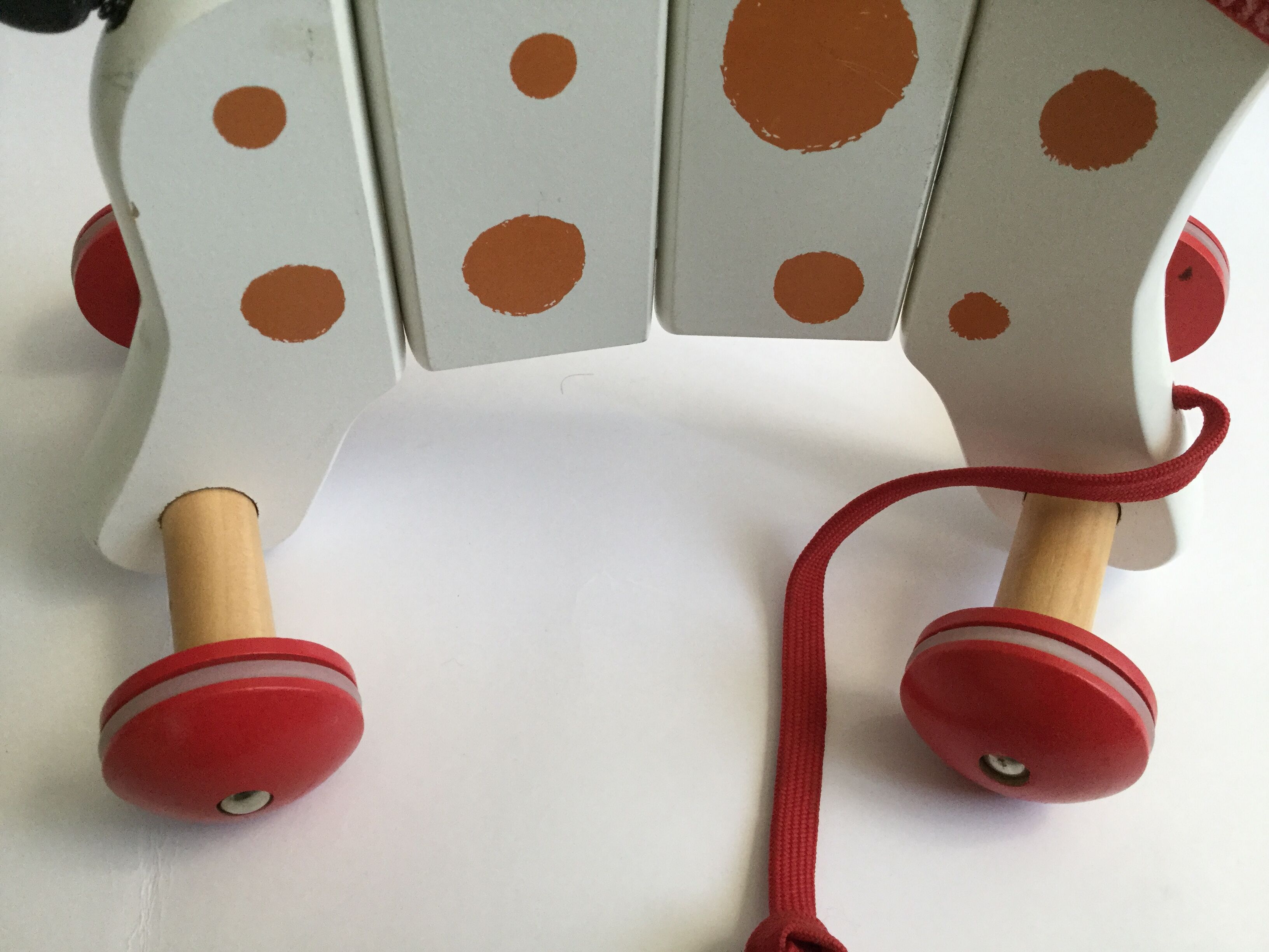 Wooden toy Janod shooting dog