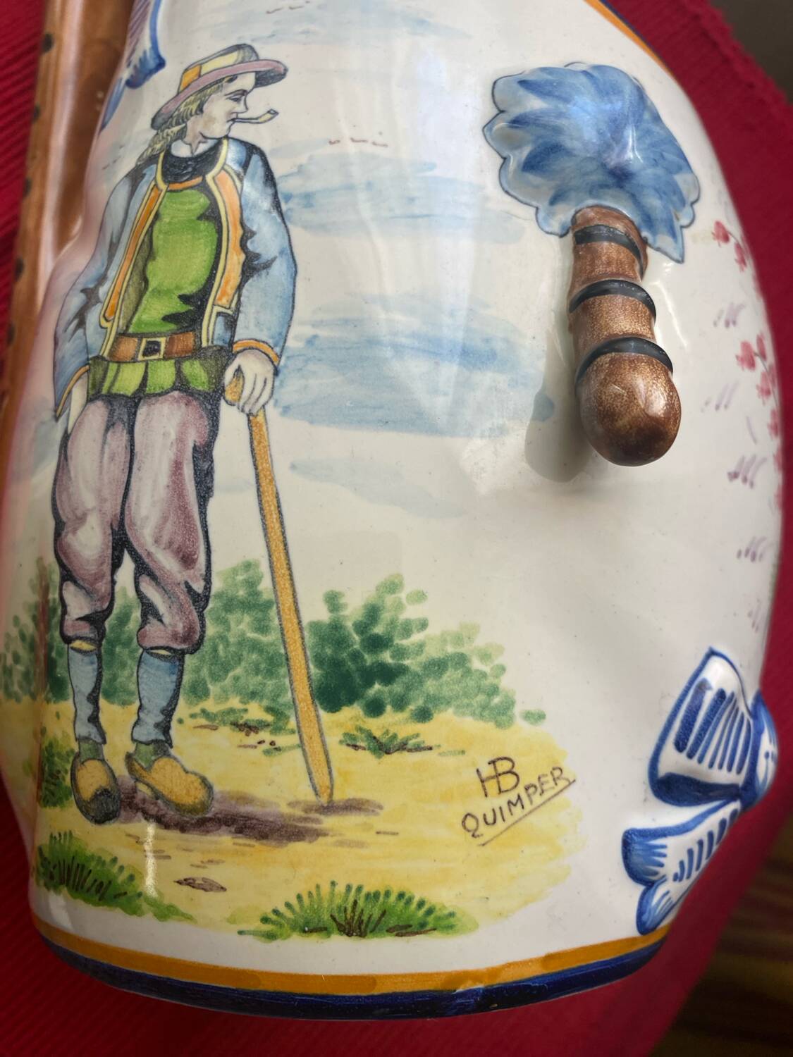 Quimper vase in the shape of a bagpipe, signed and numbered.