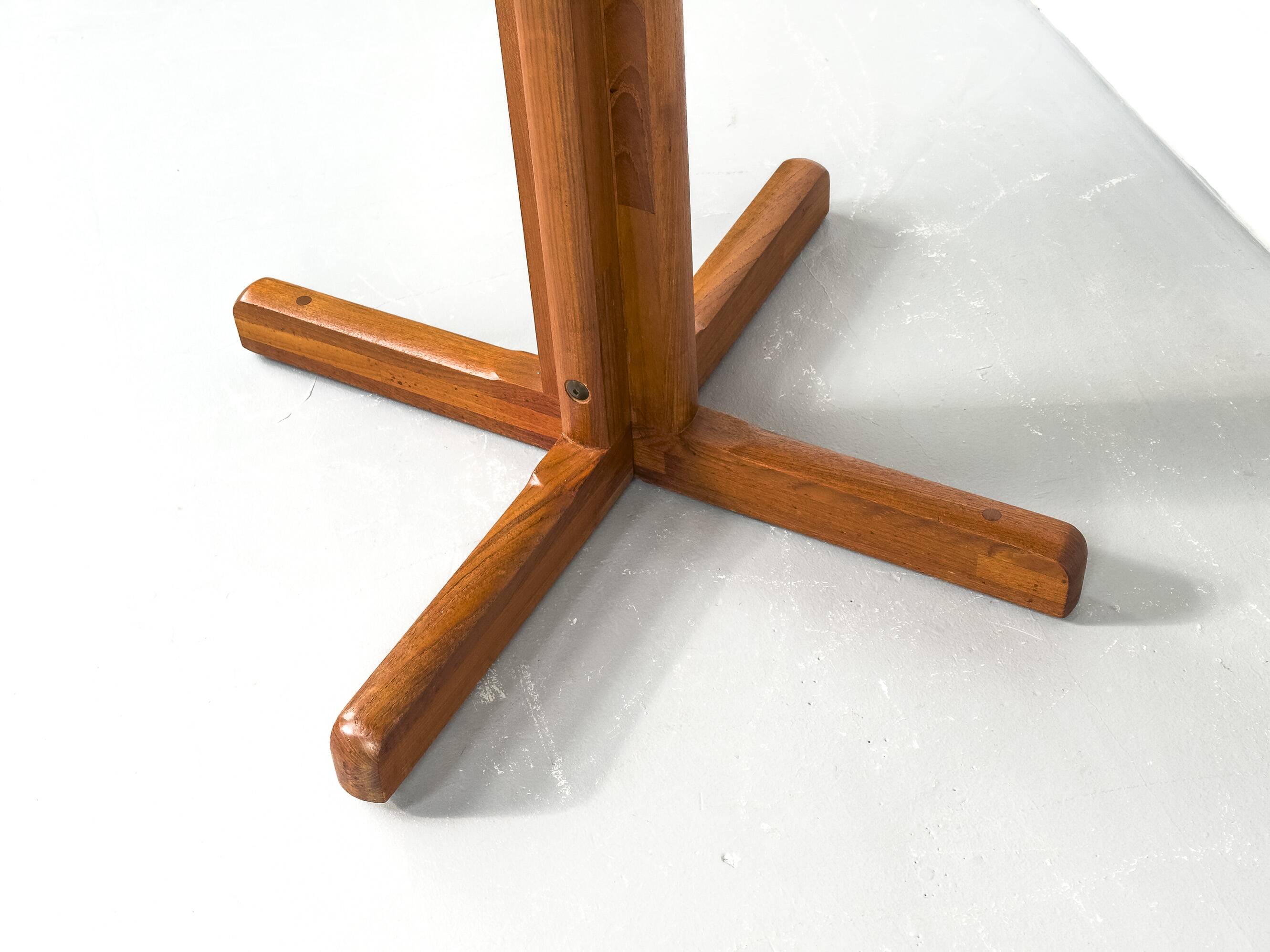 Round Dining Table in Solid Teak, 1970s