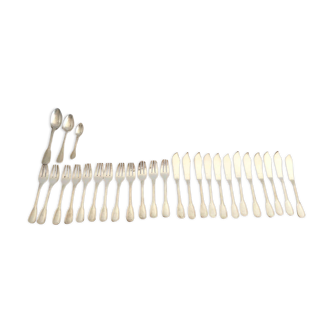 Set of 12 fish forks & 12 knives in silver metal