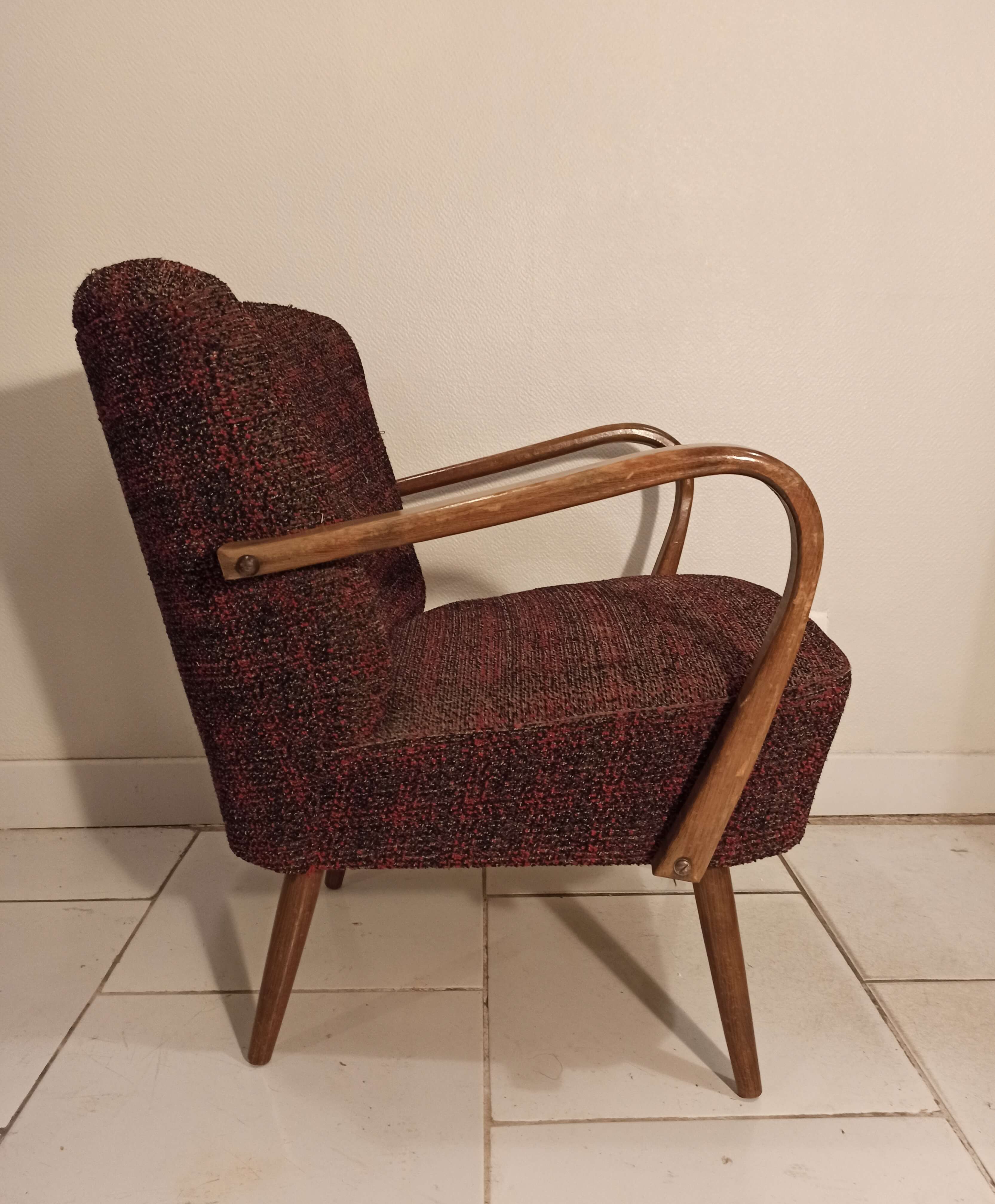 Vintage cocktail armchair armrests curved wood 1950