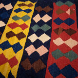 Tapis d"orient 320x69 cm