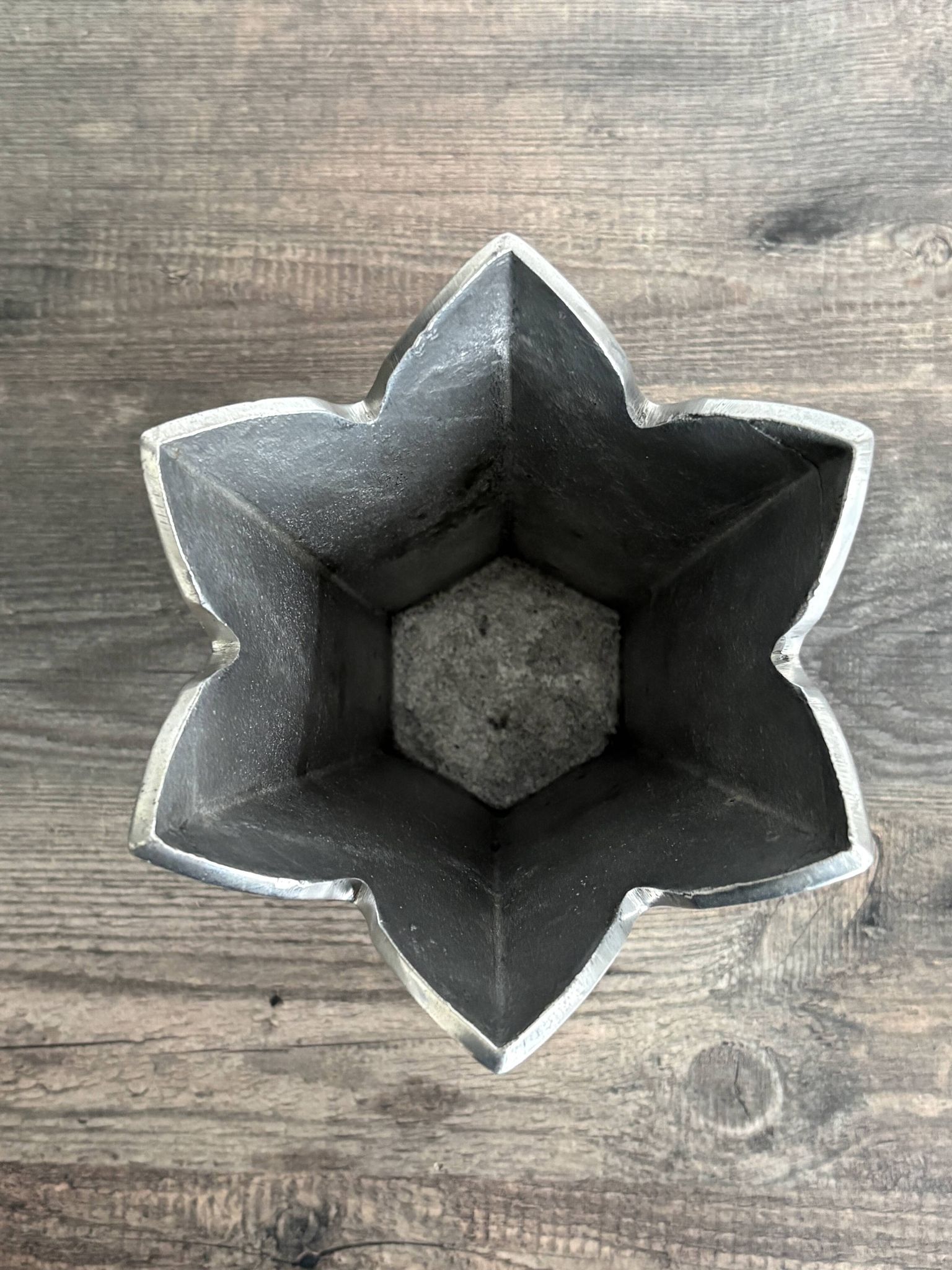 Tulip Vase Habitat – 90s Vintage Design