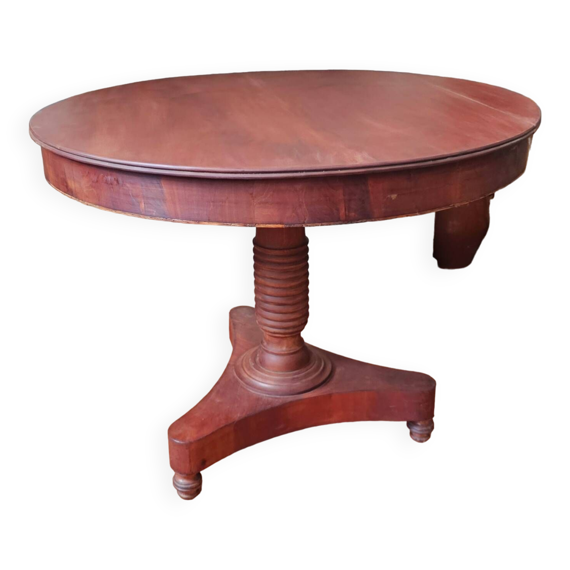 Round table with central tripod leg