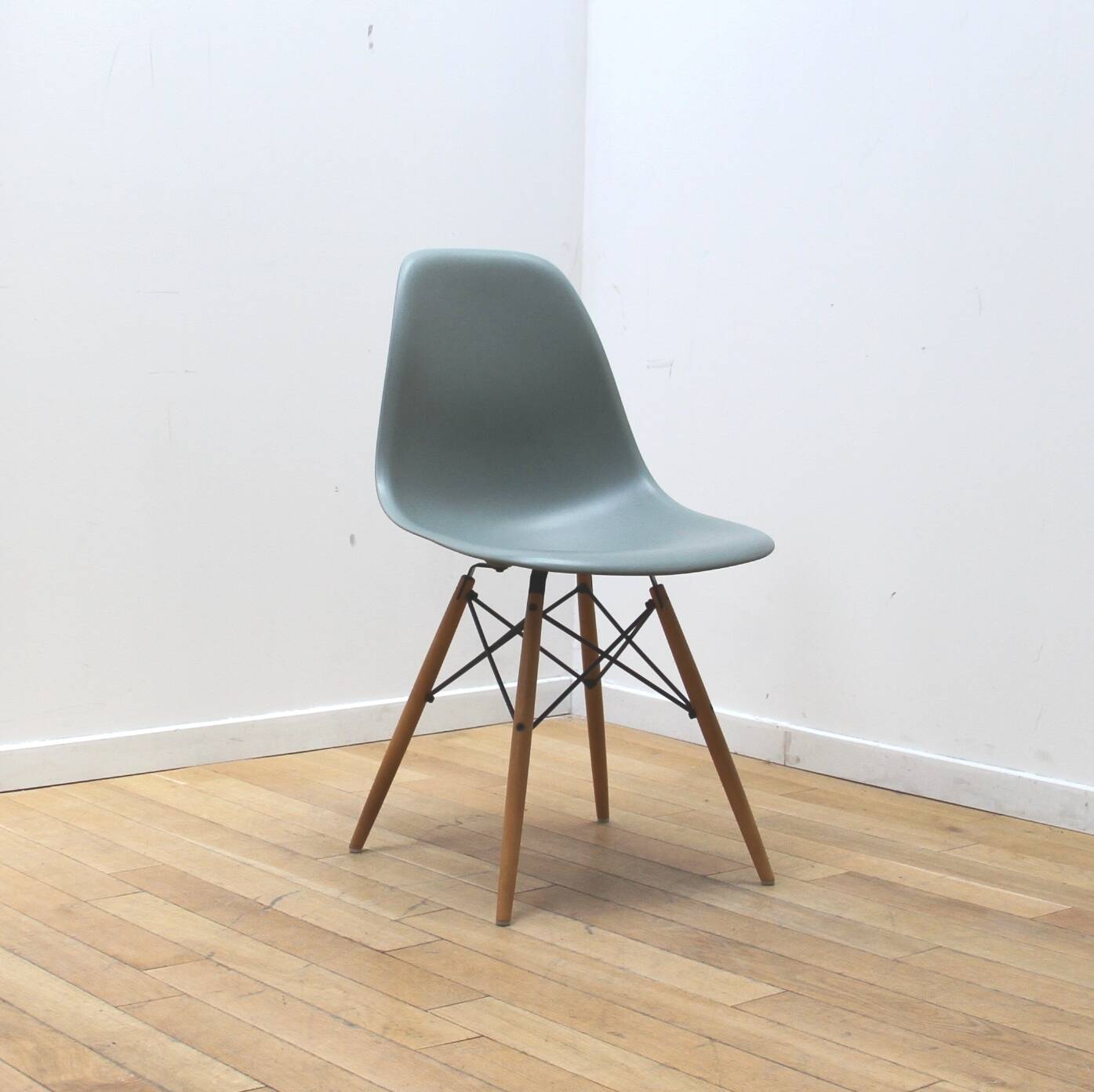 DSW chair, Charles & Ray Eames, Vitra