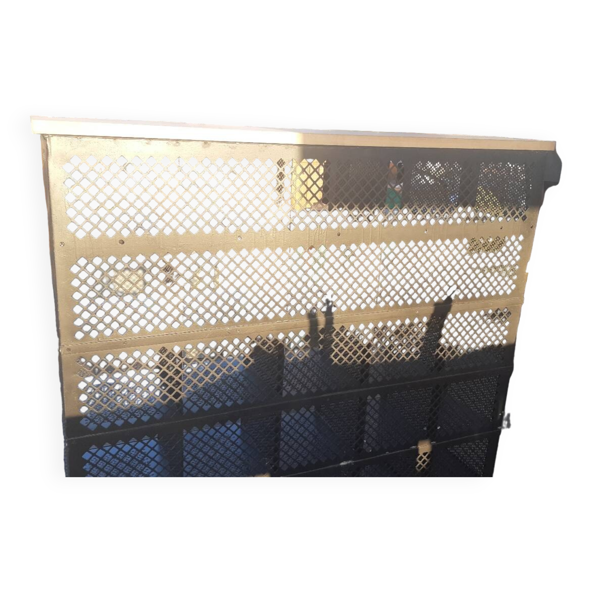 Metal shelving furniture