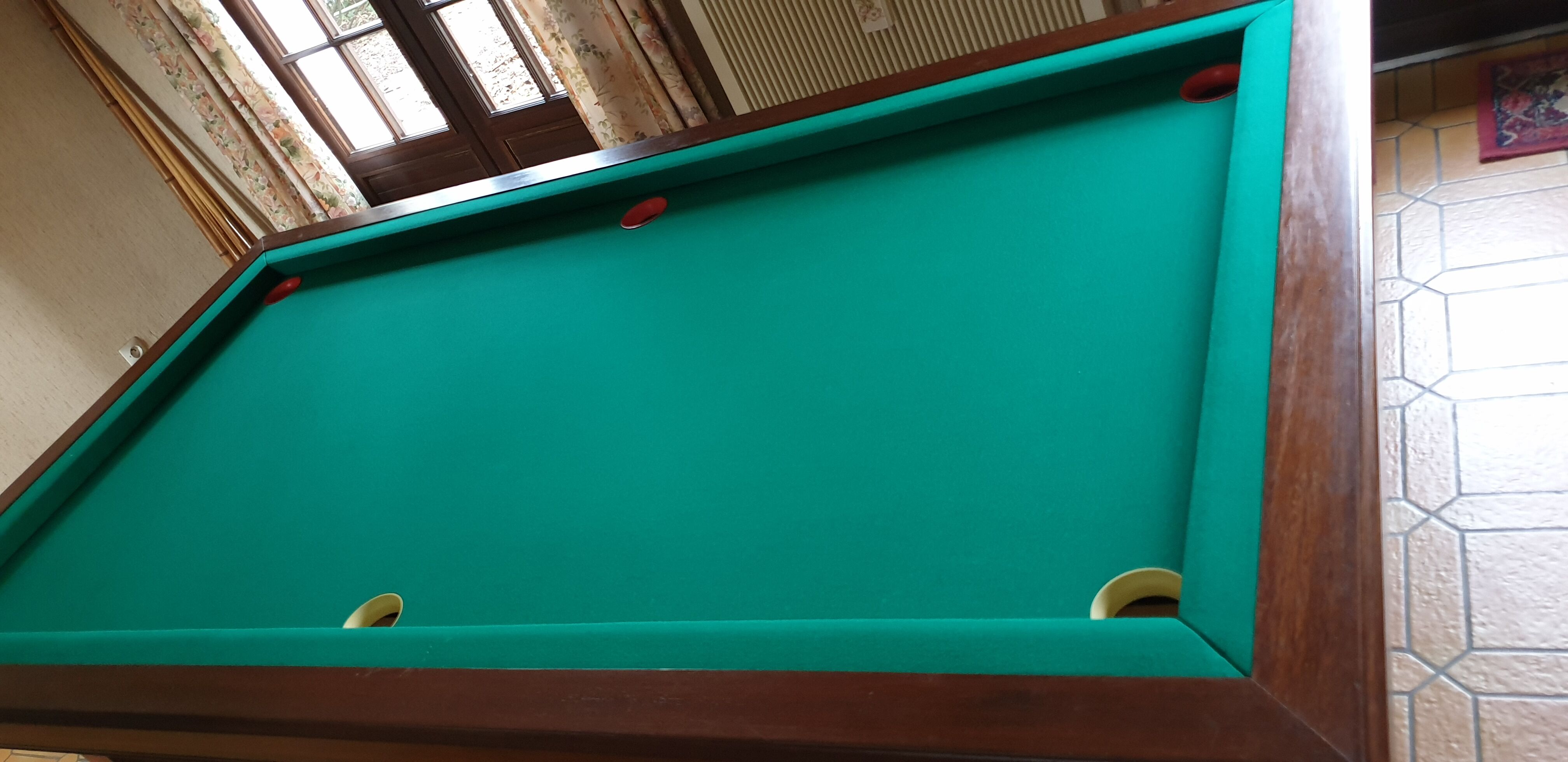 French and American table billard