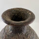 Vase boule noir irisé