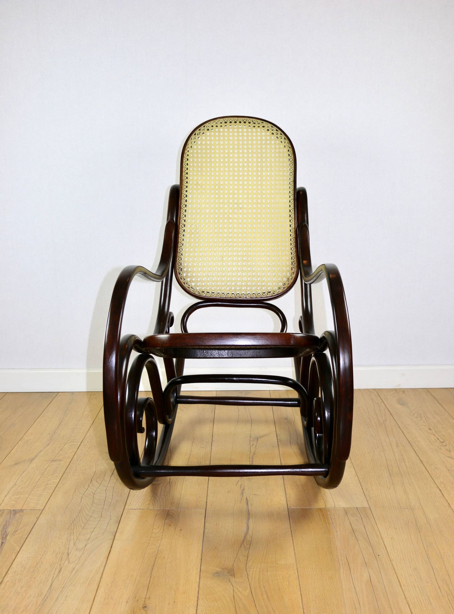 Rocking chair on runners, original brown, 1970s - very good condition