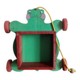 Frog to pull