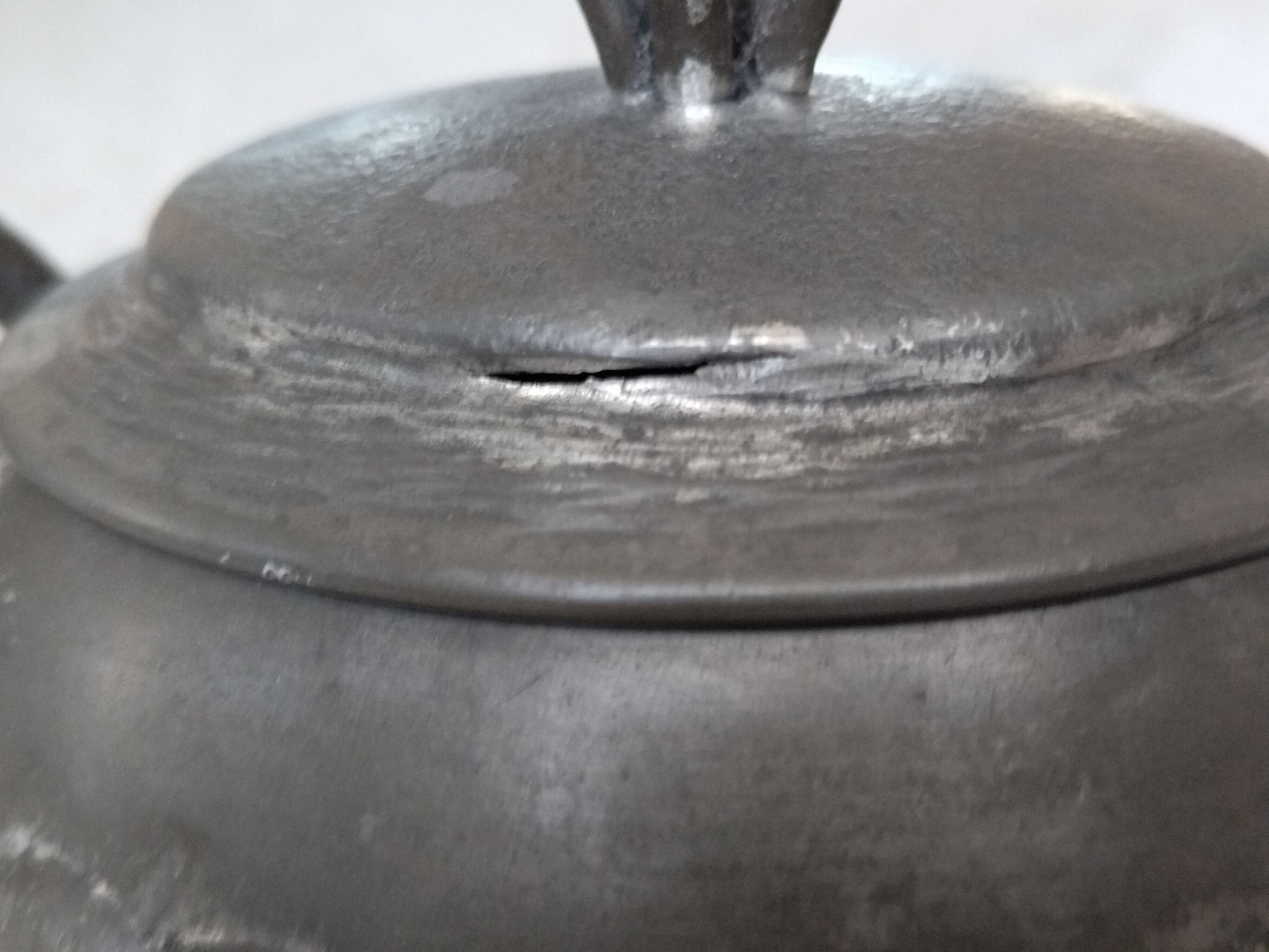 Art deco objects in their art tin juices