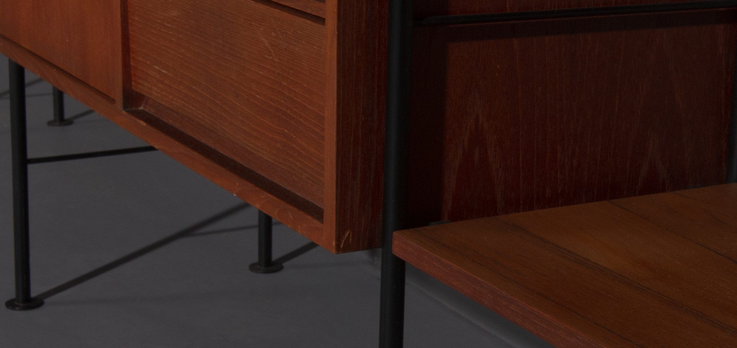 Vintage design wall shelf produced by Holz-pfel