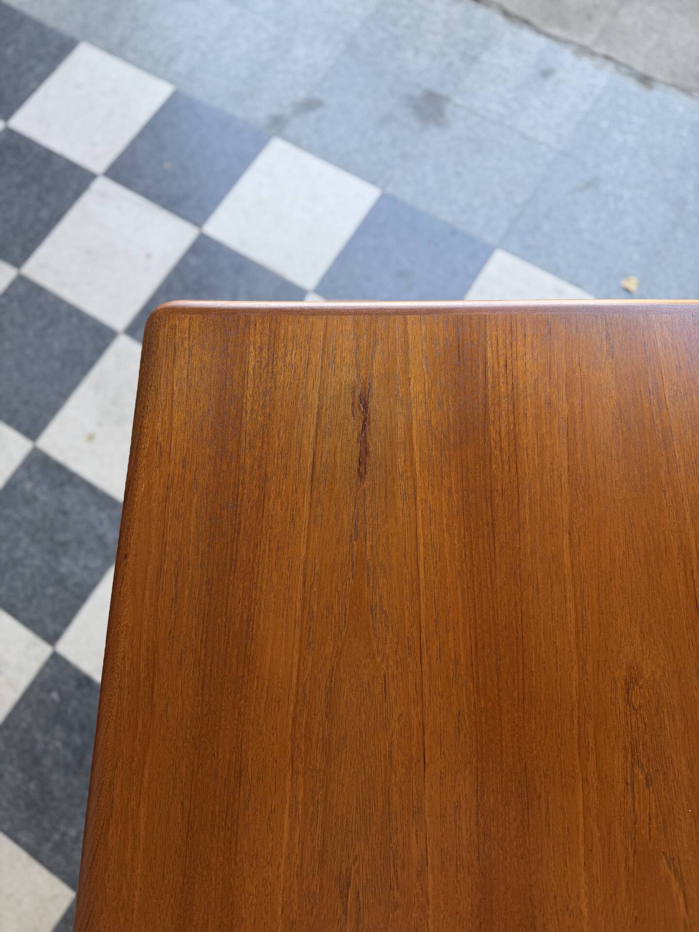 Table danoise en teck HW Klein pour Bramin